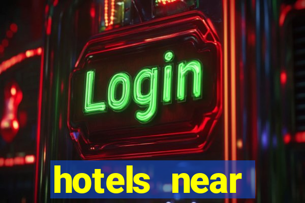 hotels near hollywood casino