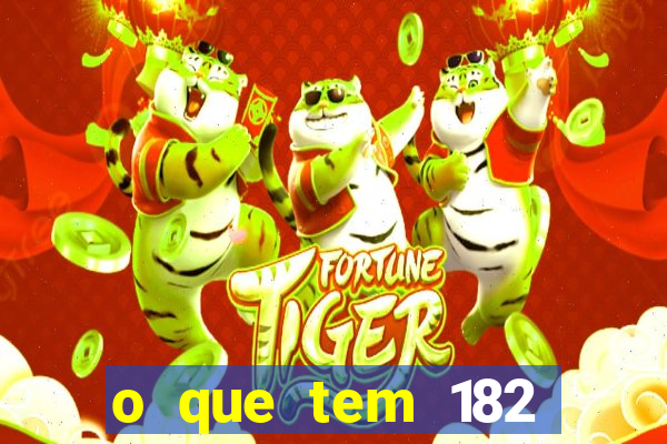 o que tem 182 dentes e guarda um monstro