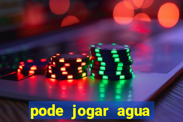 pode jogar agua quente na privada